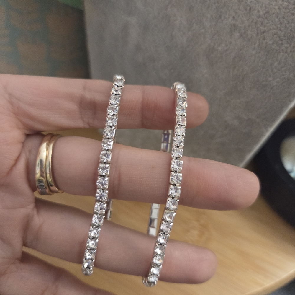 Silver Fleur-de-Lis Jewelry Set - Picture 5 of 9